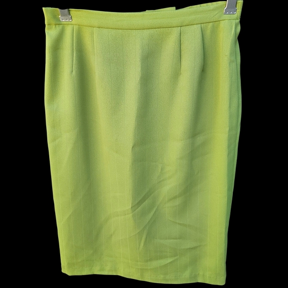 Vanetti Women Vassarette Lime Pencil Skirt - Picture 2 of 16